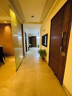 Fortune Home Service Apartment 4BHK J191