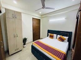 Fortune Home Service Apartment 4BHK J191