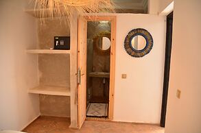 Riad Ayana