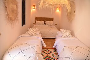 Riad Ayana