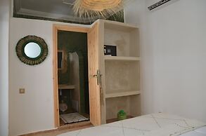 Riad Ayana