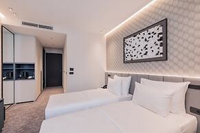 Hotel Cube