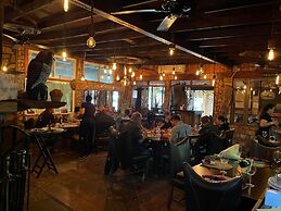 Old Mill Hotel
