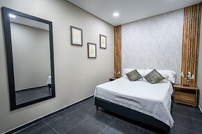 6BD with Balcony Jacuzzi Next to LLERAS