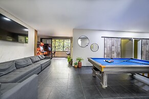 6BD with Balcony Jacuzzi Next to LLERAS