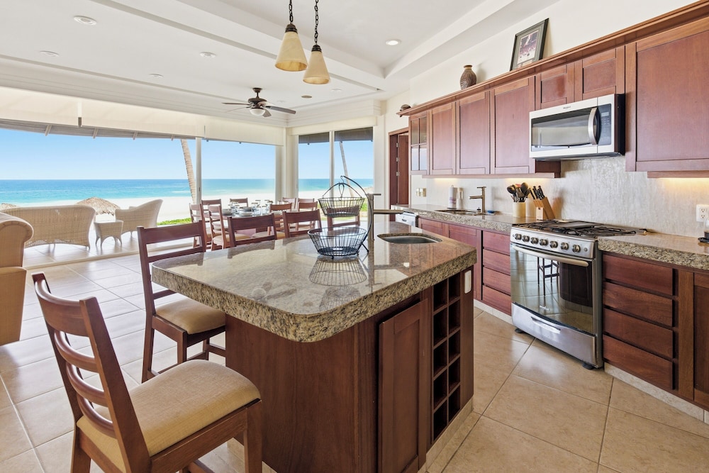 Beachfront Apartments at Vivo Resorts