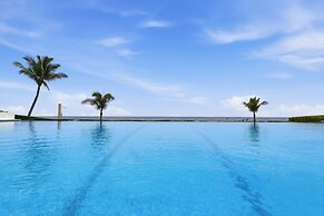 Beachfront Apartments at Vivo Resorts