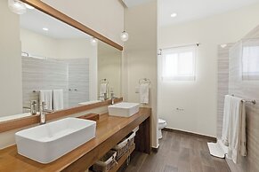Beachfront Apartments at Vivo Resorts
