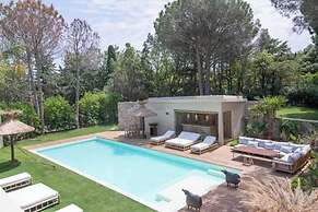 Prestige Villa a/c 12P With Pool & Lounge