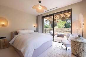 Prestige Villa a/c 12P With Pool & Lounge