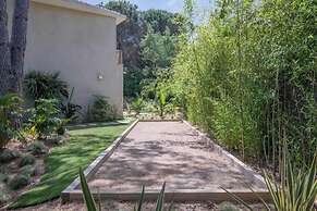 Prestige Villa a/c 12P With Pool & Lounge