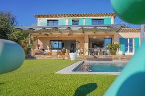 Exceptional Villa a/c 4br/8p With Pool & Sea View