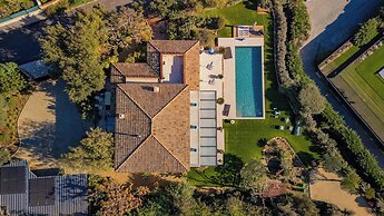 Exceptional Villa a/c 4br/8p With Pool & Sea View