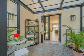 Exceptional Villa a/c 4br/8p With Pool & Sea View