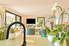 Exceptional Villa a/c 4br/8p With Pool & Sea View