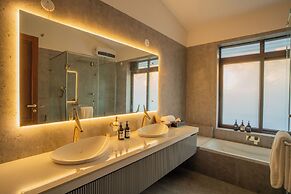 ELIVAAS Villa Paraiso 4 BHK with Pool