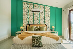 ELIVAAS Villa Paraiso 4 BHK with Pool