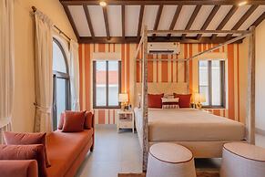 ELIVAAS Villa Paraiso 4 BHK with Pool
