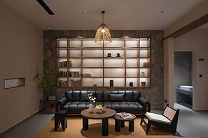 Dyed Mount Boutique Hotel