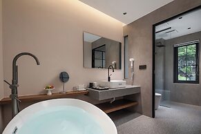 Dyed Mount Boutique Hotel