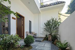 Dyed Mount Boutique Hotel