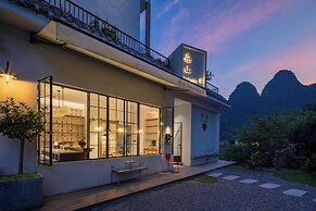 Dyed Mount Boutique Hotel