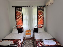 Artemis Hotel