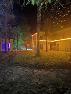 Artemis Hotel