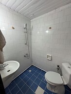 Artemis Hotel