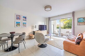 Spacious Apartment a/c 1br/4p - With Pool
