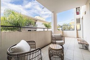 Spacious Apartment a/c 1br/4p - With Pool