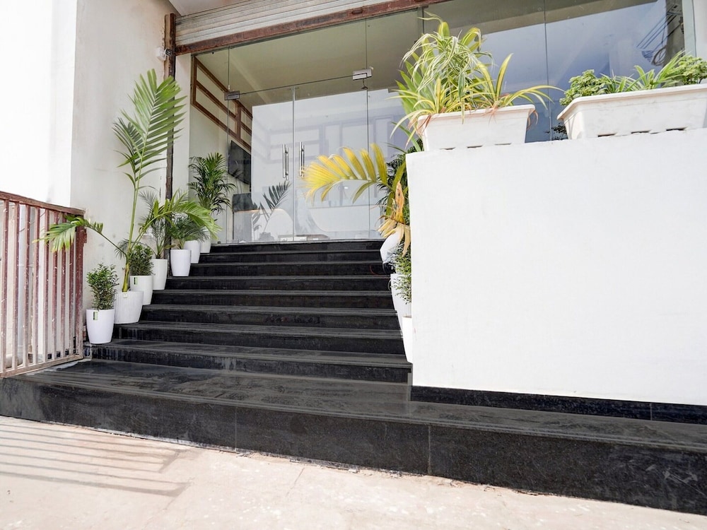 Deluxehotel Shikha Continantal