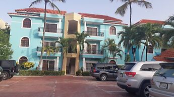 2BR Condo With Pool, Walk to Beach, Bávaro
