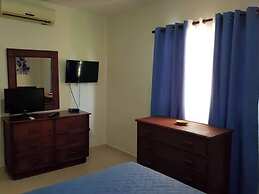 2BR Condo With Pool, Walk to Beach, Bávaro