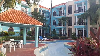 2BR Condo With Pool, Walk to Beach, Bávaro