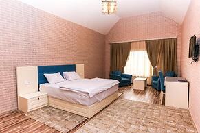 Aynur Qala Resort