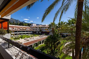 Golden Mile Lux Sea View Suite & Balcony