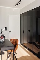 Skyline Suite - Danube-View Balcony&Pool