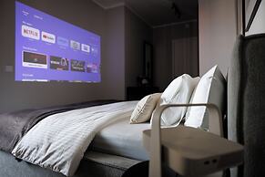 Skyline Suite - Danube-View Balcony&Pool