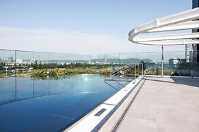 Skyline Suite - Danube-View Balcony&Pool