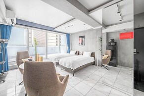 URBAN HOTEL 4480