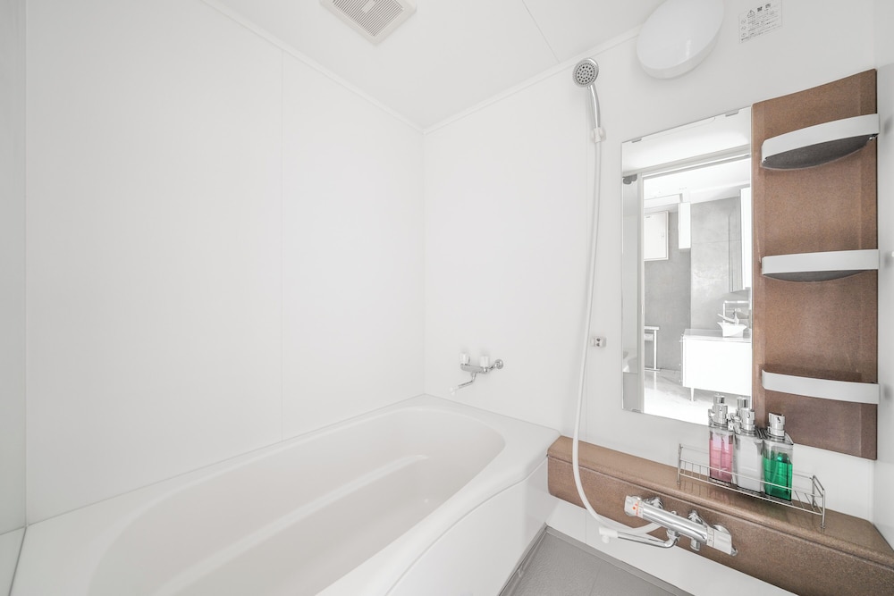 URBAN HOTEL 4480