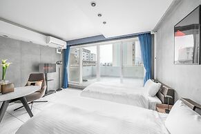 URBAN HOTEL 4480