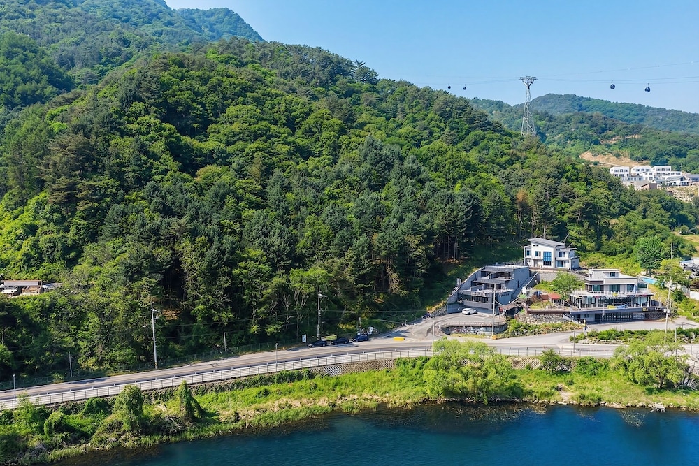 Chuncheon Rabbit Star Pension