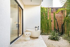 Casa Degaz Canggu