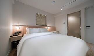 Sinchon APL Hotel
