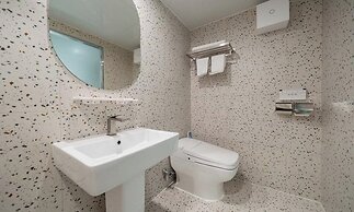 Sinchon APL Hotel
