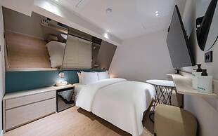 Sinchon APL Hotel