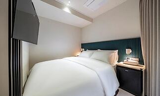 Sinchon APL Hotel