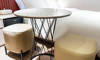 Sinchon APL Hotel